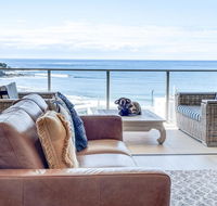 Luxury Kings Beach PenthouseLarge Outdoor Balcony Ocean Views 2 Mins to Beach - Accommodation ACT