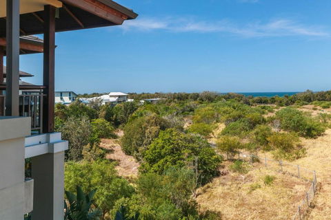 Luxury Retreat 2 Bedroom Spa Suite - Accommodation ACT 3