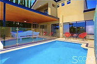 LUXURY VILLA W POOL  SPAS