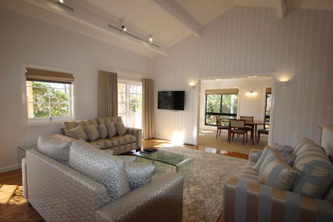 Lynwood - Accommodation ACT 3
