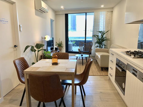 M-City 2 BR And 2 BA Apartment With Parking - Accommodation ACT 0