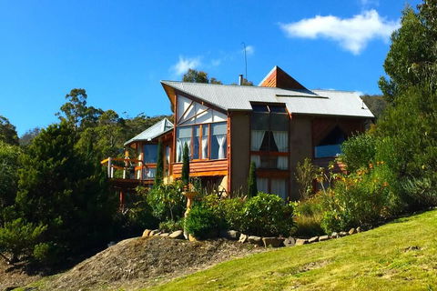 MAGICAL MOUNTAIN RETREAT - 20 Mins To CBD And Only 10 To MONA! - Accommodation ACT 3