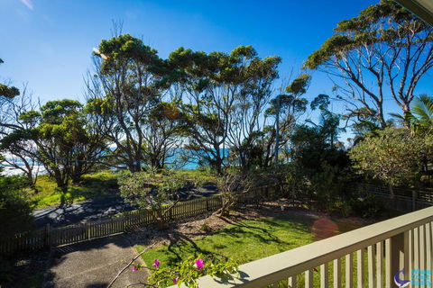 Magical Mystery Bay Road - Accommodation ACT 0