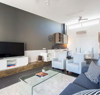 Magnificent Apartment  FREE car park near CBD - Accommodation ACT