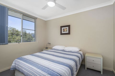 Maliblue, 5/1 Main Street, Crescent Head - Accommodation ACT 2
