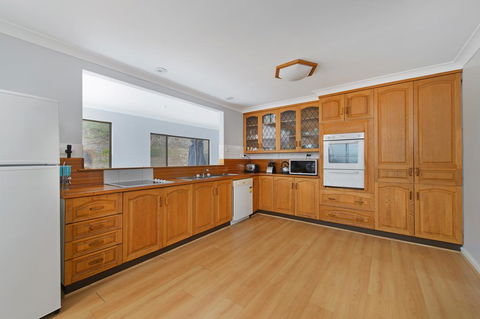 Malibu Holiday House, 6 Dulconghi Street - Accommodation ACT 0