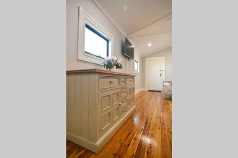Mar Q Apartment - Accommodation ACT 3