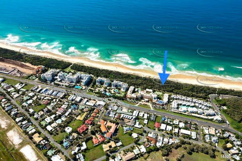 Marcoola Beachfront 3BR -Pool-100m To The Beach. - Accommodation ACT 0