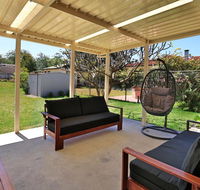 Maria's Beach House - Pet Friendly - Accommodation ACT