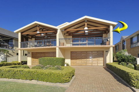Marine Dr 2/70 - Fingal Bay - Accommodation ACT 2