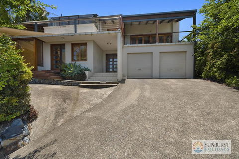 Mcauleys Beach House - Accommodation ACT 0