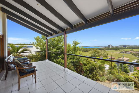 Mcauleys Beach House - Accommodation ACT 1