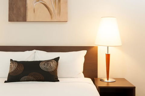 Mitchell On Main - Accommodation ACT 0