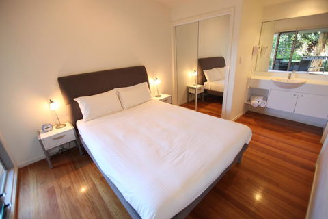 Mobys Beachside Retreat - Accommodation ACT 3