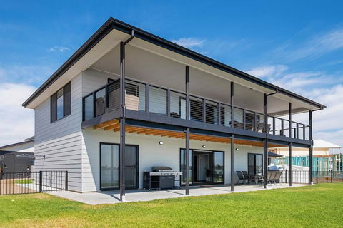 Moments On The Water - Accommodation ACT 0