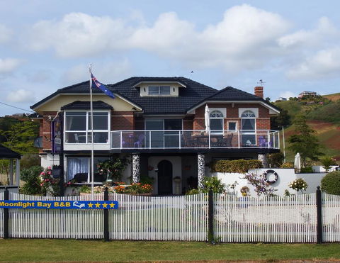 Moonlight Bay B&B Guest House - Accommodation ACT 1
