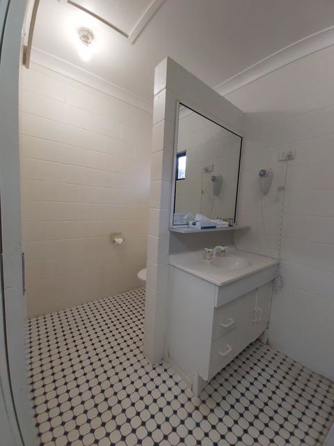Motel Ingham - Accommodation ACT 3