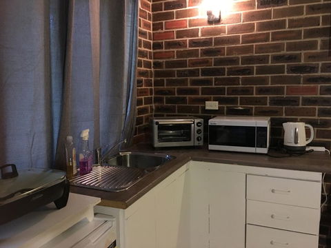 Motel Studio Room - Accommodation ACT 3