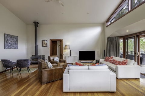 Mountain Home Leura - Perfect Weekend Escape - Accommodation ACT 3