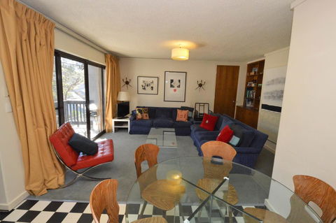 Mowamba B2 Three Bedroom - Accommodation ACT 0
