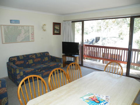 Mowamba E1 - Accommodation ACT 0