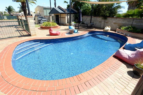 Mulwala Paradise Palms Motel - Accommodation ACT 2