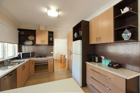 Murray House - Accommodation ACT 3