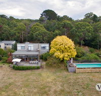 Myers Road Retreat Plus Guest House - Accommodation ACT