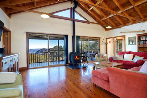 Narrow Neck Lodge - Accommodation ACT 0