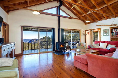 Narrow Neck Lodge - Accommodation ACT 1