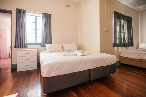 Captain Stirling Hotel - Accommodation ACT 32