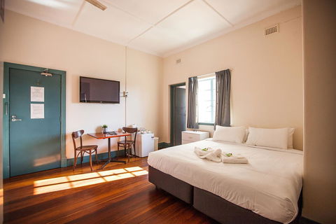 Captain Stirling Hotel - Accommodation ACT 36