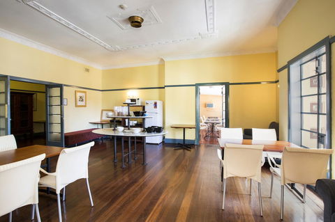 Captain Stirling Hotel - Accommodation ACT 13
