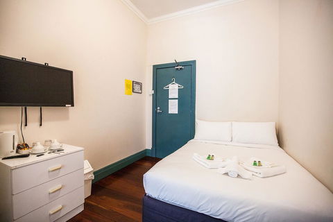 Captain Stirling Hotel - Accommodation ACT 33