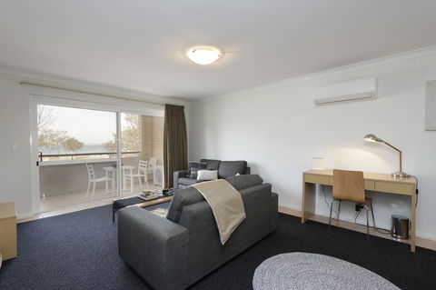 Hillarys Marina Apartment - Accommodation ACT 6