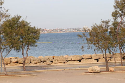 Hillarys Marina Apartment - Accommodation ACT 2