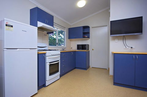 Discovery Parks - Woodman Point - Accommodation ACT 11