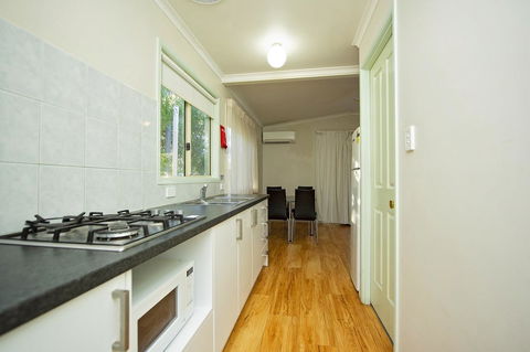 Discovery Parks - Woodman Point - Accommodation ACT 22