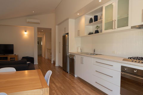Cape Villas Dunsborough Unit 2 - Accommodation ACT 3