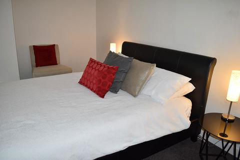 Central Executive Townhouse - Accommodation ACT 3