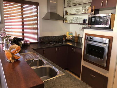 BeachHideaway@Scarborough - Accommodation ACT 23