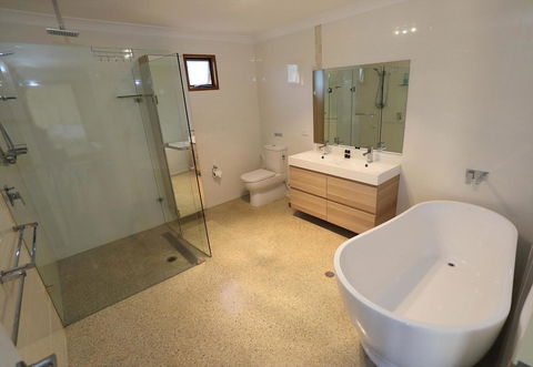 Swan Valley Sisters - Accommodation ACT 12