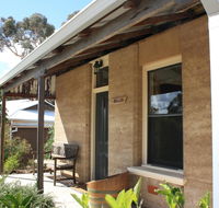 Hotham Ridge Winery and Cottages - Accommodation ACT