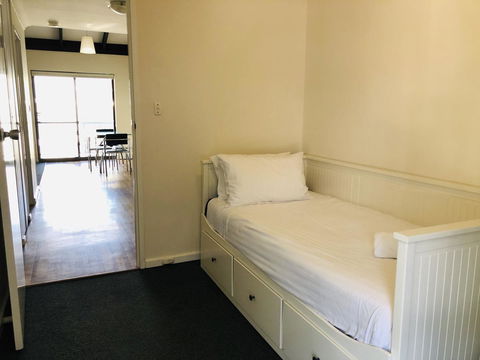 Seashore Memories - Sleeps 3 - Accommodation ACT 5