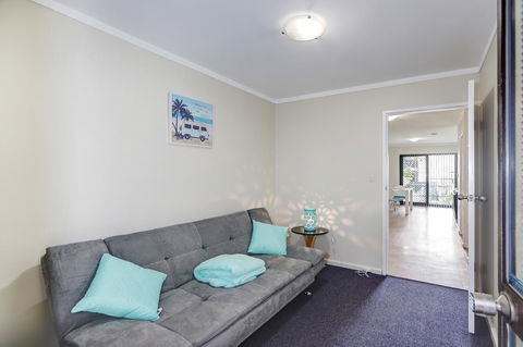 West Beach Lagoon 202 - Quiet & Ground Floor! - Accommodation ACT 4
