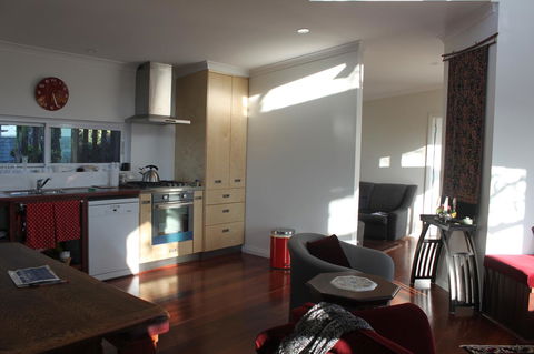 Lotti's House - Accommodation ACT 26