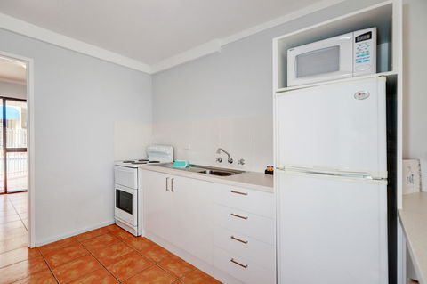 West Beach Lagoon 204 â€“ Ground Floor - Accommodation ACT 7