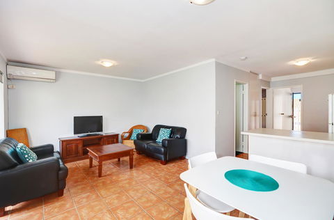 West Beach Lagoon 204 â€“ Ground Floor - Accommodation ACT 11