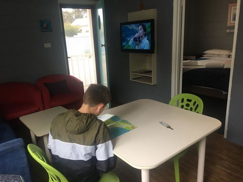 Esperance Central Accommodation - Accommodation ACT 7