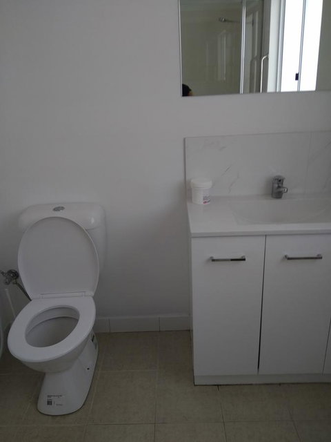 DIANELLA Budget Rooms Happy Place To Stay - Accommodation ACT 28
